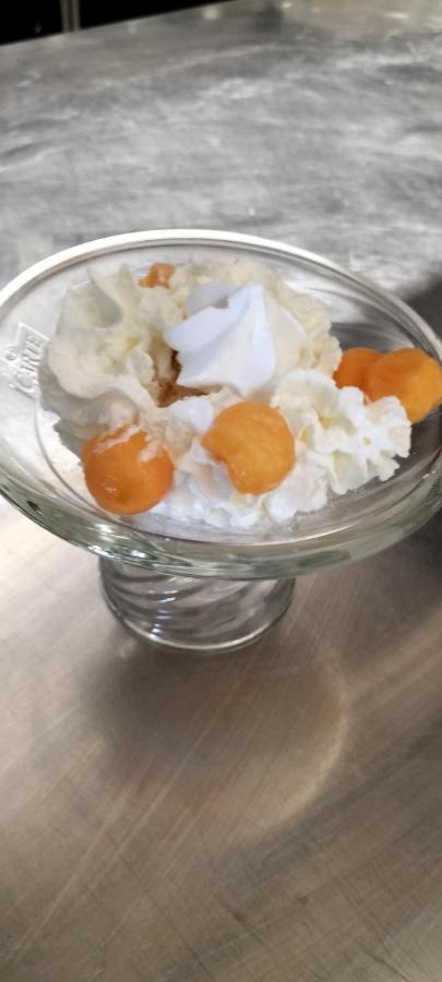 Chenay  Les 3 Pigeons酒店 外观 照片